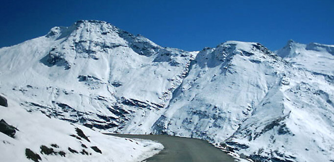 Himilayas with Tour Guide & Driver