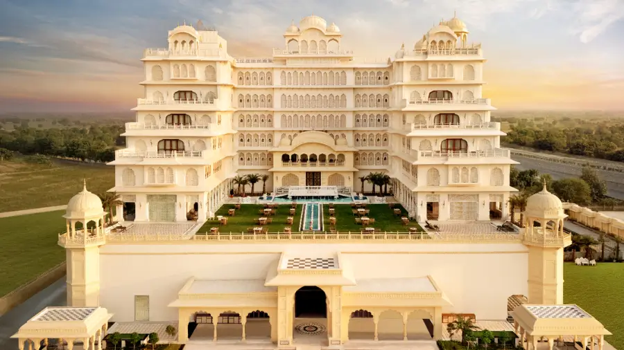2-Week Luxury India Tour: Private Driver & 5-Star Hotels