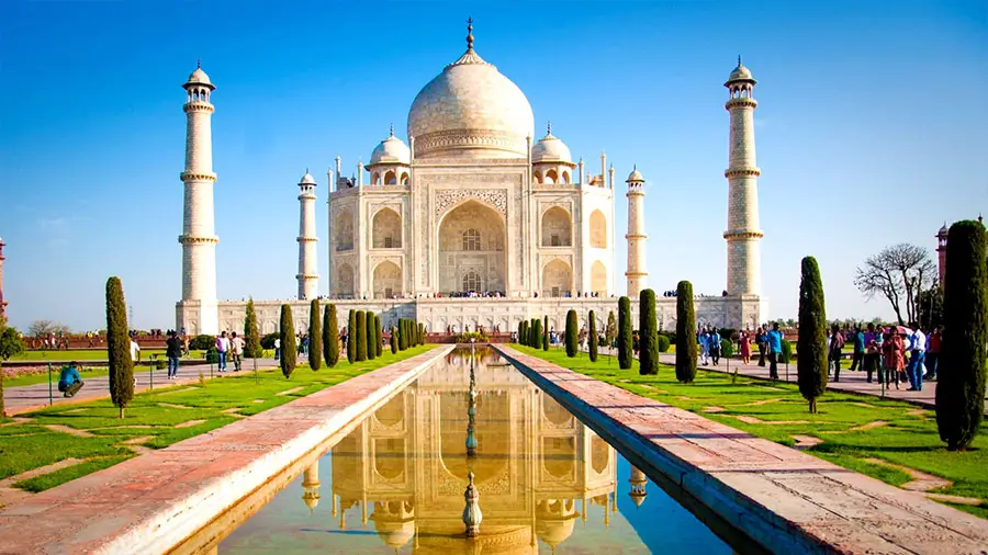 Taj Mahal & Romantic Getaways in Agra | Best Places for Couples