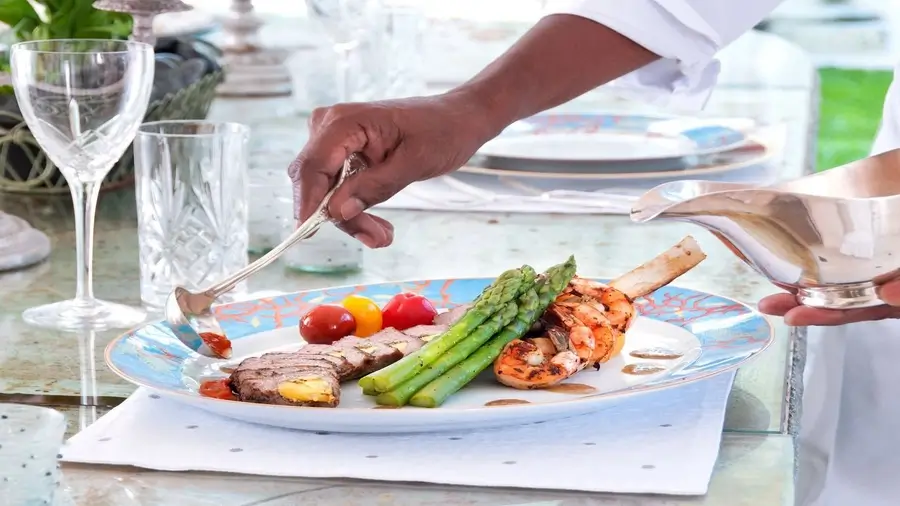 How to Hire a Private Chef During Your India Luxury Tour