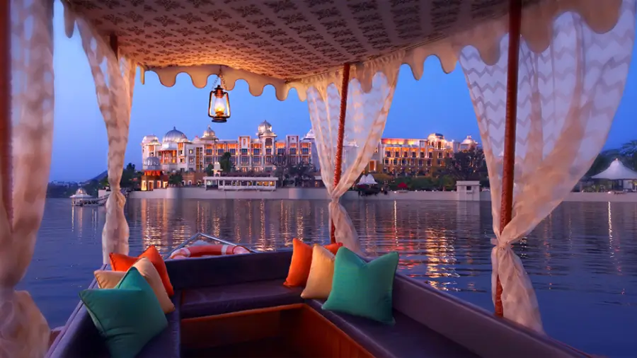 Senior Citizen & Accessible Luxury Tour Packages in India – Full Guide