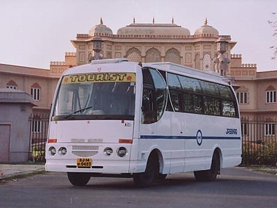 Private Driver with Bus in India for groups