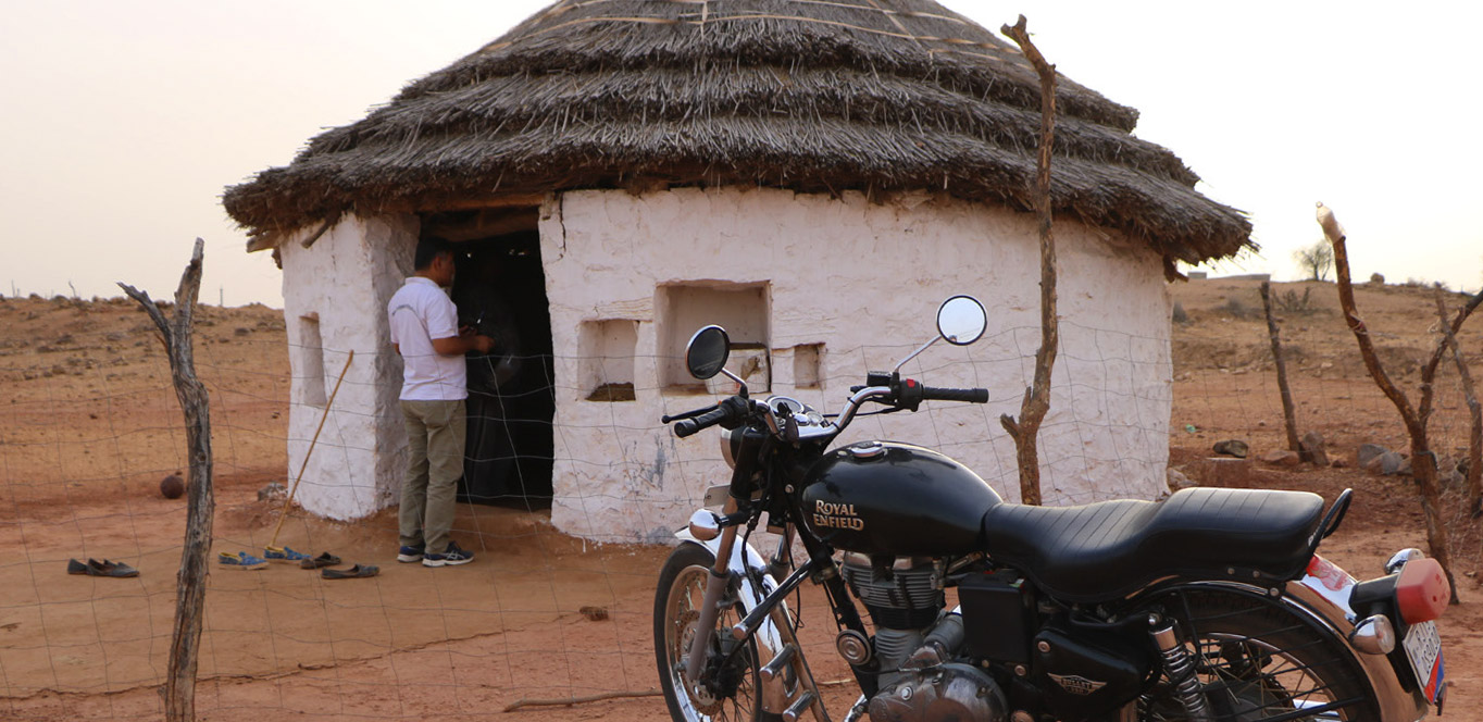 Rajasthan Royal Enfield Motorcycle Tour with Tour Guide